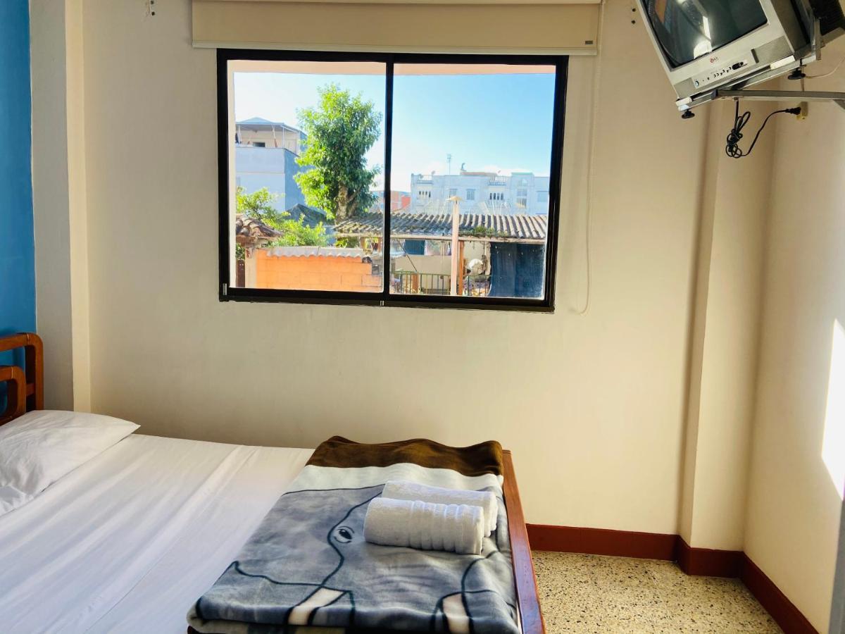 Hotel La Avenida Guatapé 外观 照片