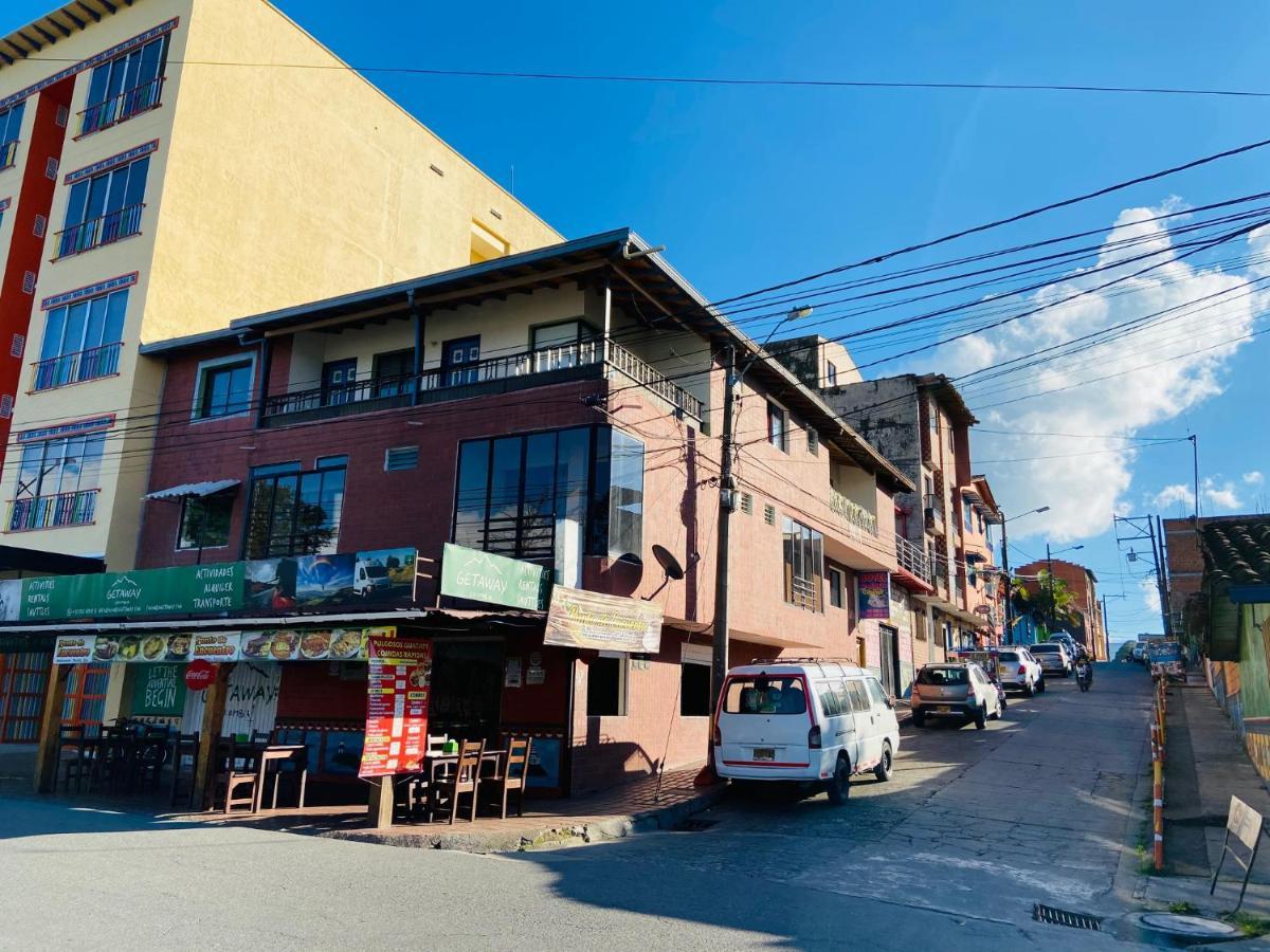 Hotel La Avenida Guatapé 外观 照片