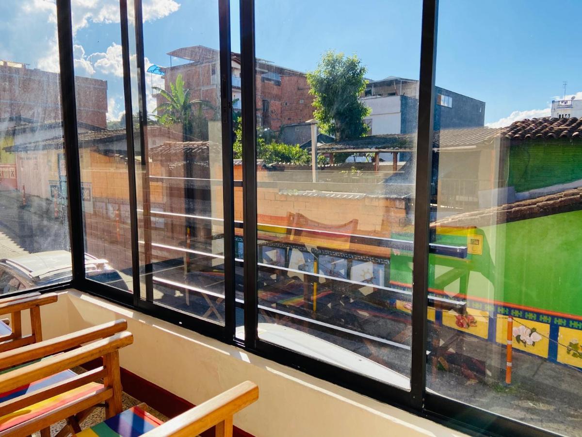 Hotel La Avenida Guatapé 外观 照片