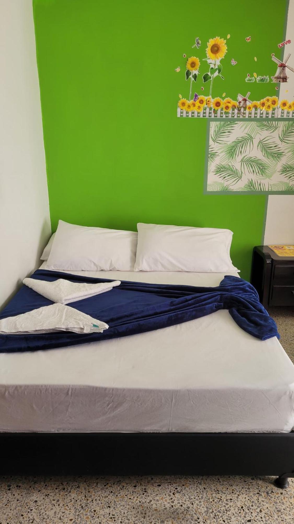 Hotel La Avenida Guatapé 外观 照片